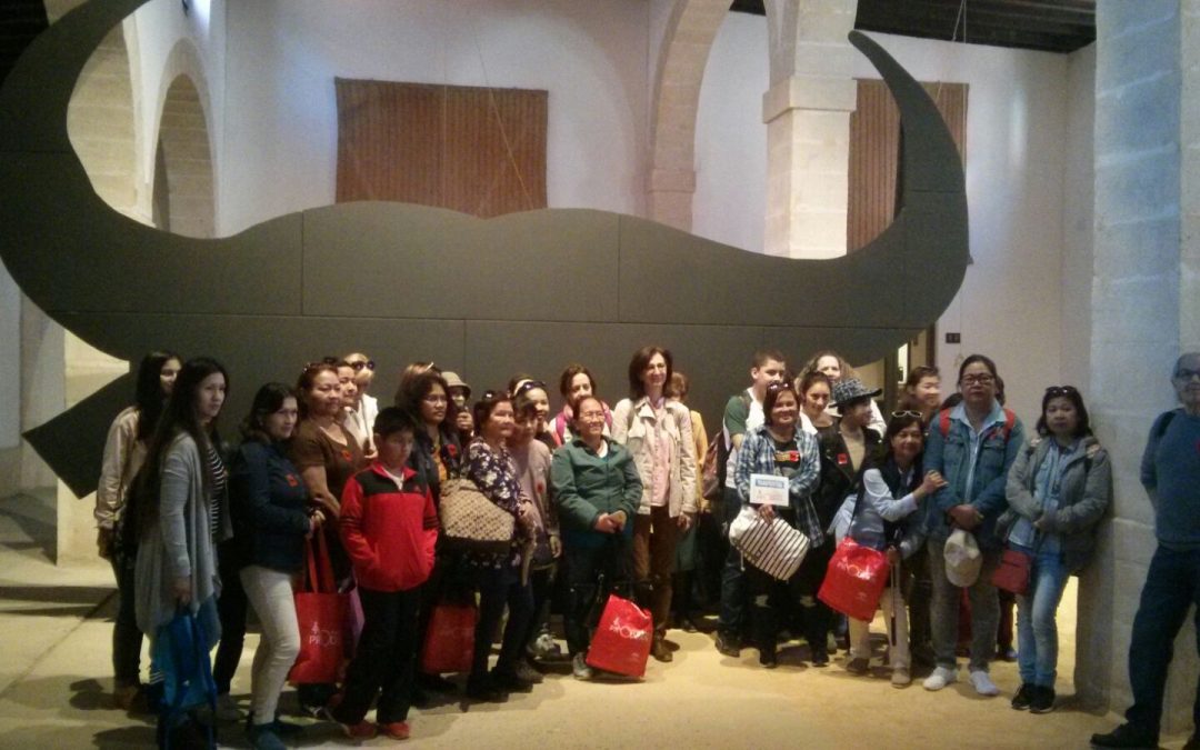 INTEGRANDO EN NUESTRA CULTURA A LAS MUJERES INMIGRANTES