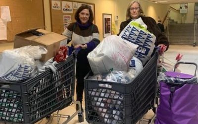 Prodean Cádiz – Entrega de ropa donada por El Corte Inglés