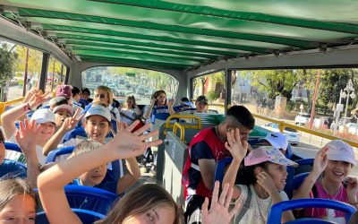 Tour en bús turístico para los más pequeños