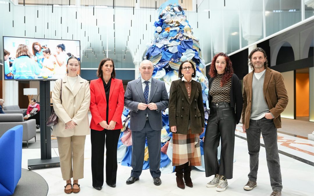 Inauguramos «El Árbol de las Culturas» en la oficina Store Sierpes de CaixaBank
